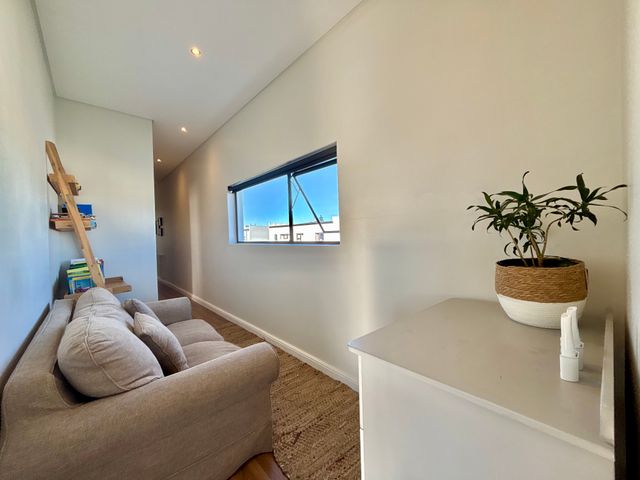 To Let 4 Bedroom Property for Rent in Sandown Western Cape